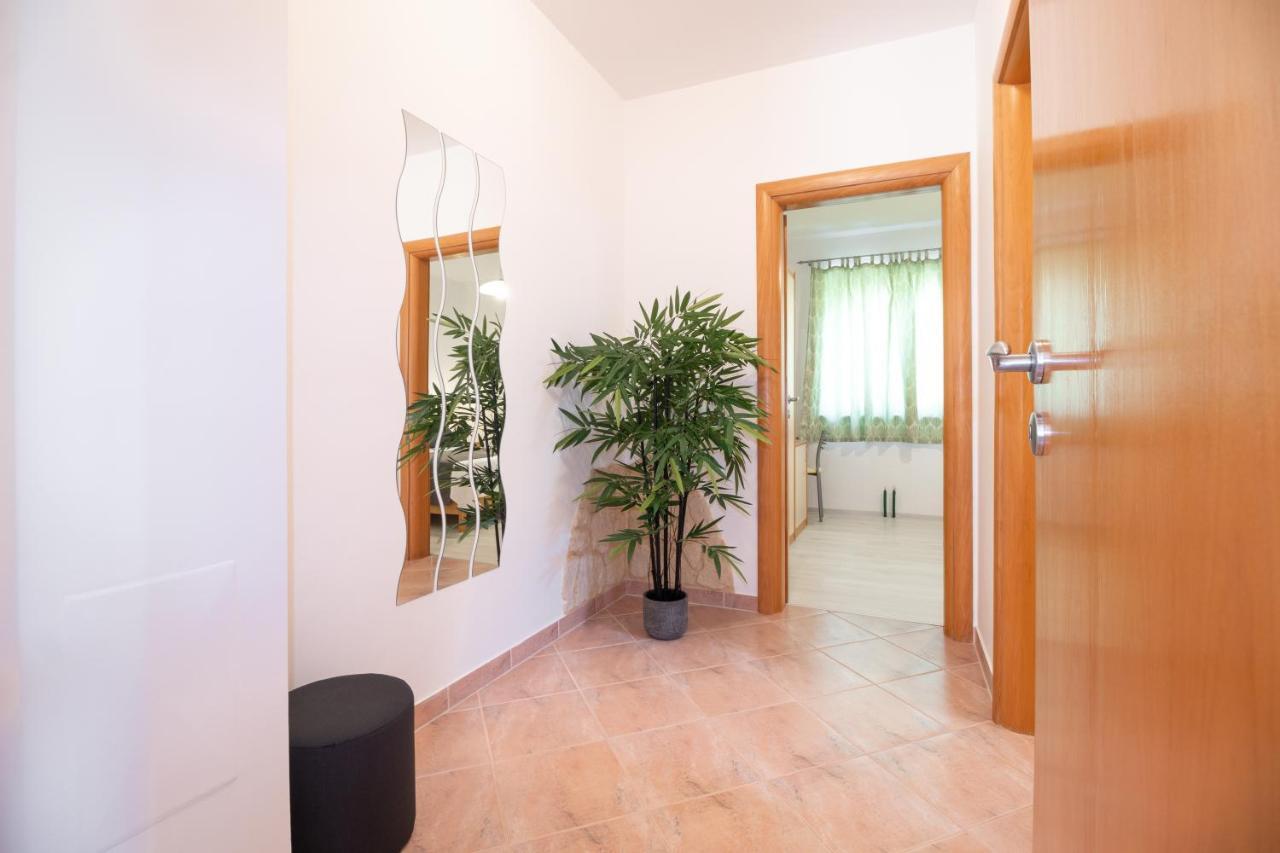 Apartments Gracia バスカ エクステリア 写真