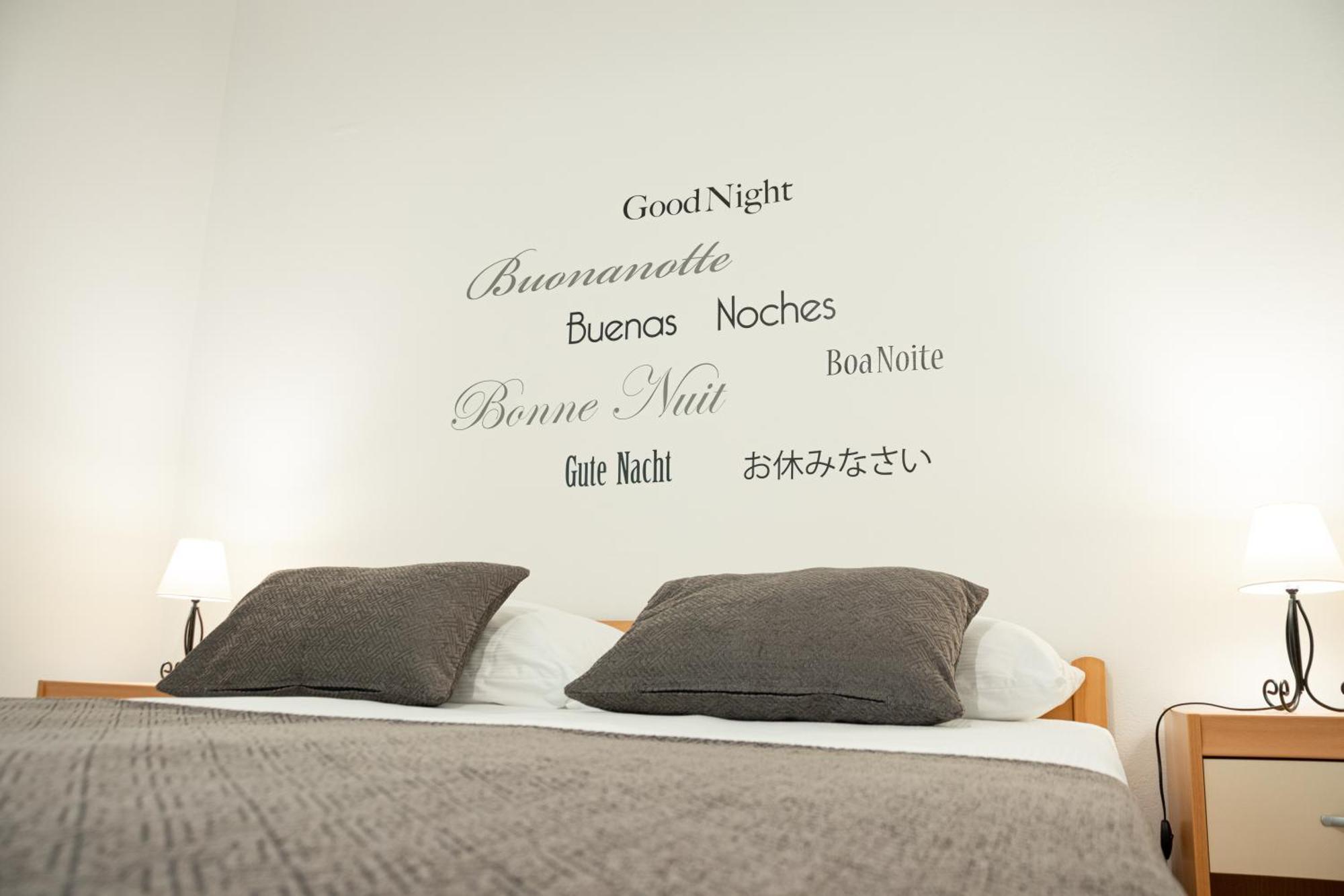 Apartments Gracia バスカ 部屋 写真